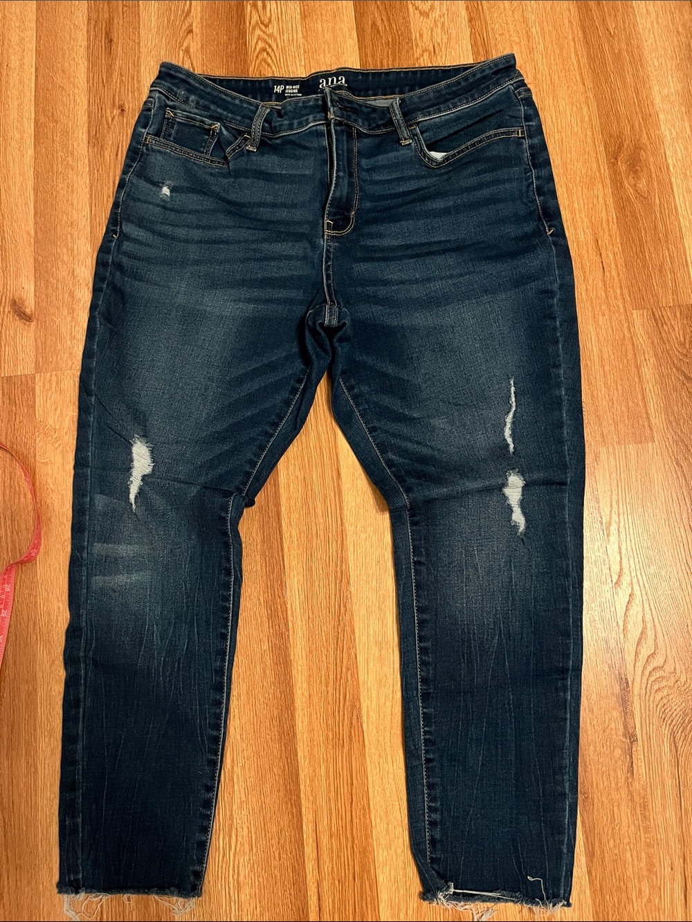 Dark Wash Distressed Women’s Jeans